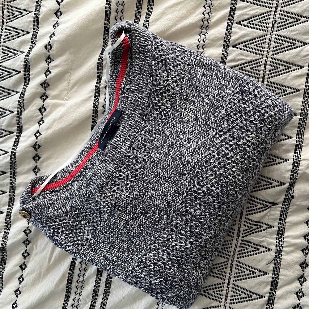 Tommy Hilfiger Gray Sweater
